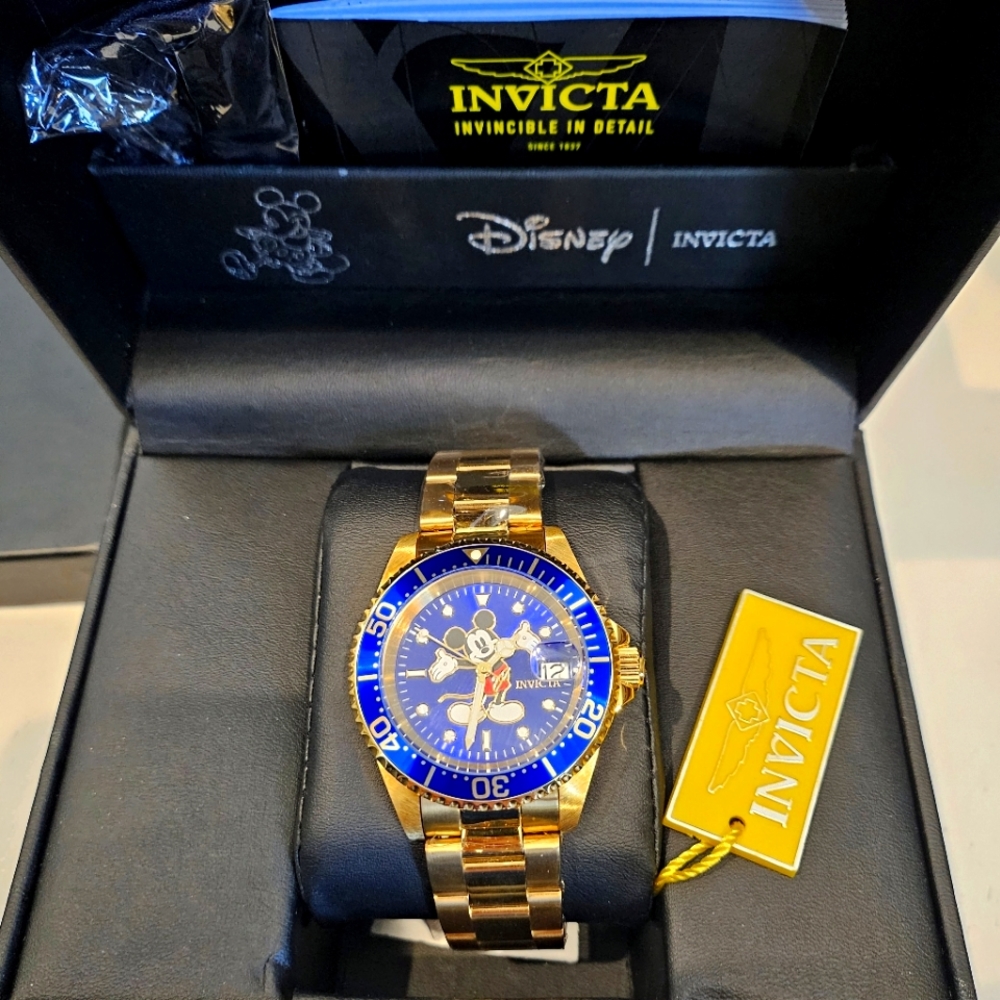 Mickey Mouse Watch.          New Invictic Limited Edition